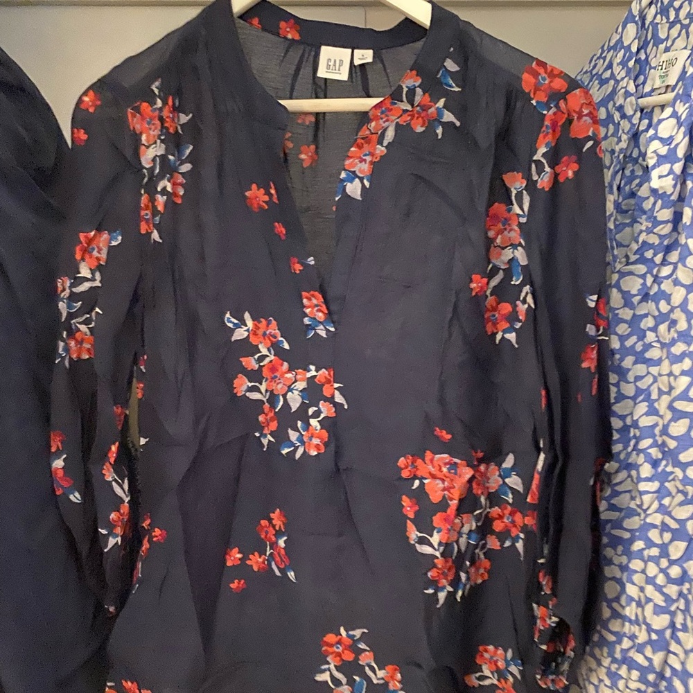 Maternity Floral Print Split-Neck Blouse